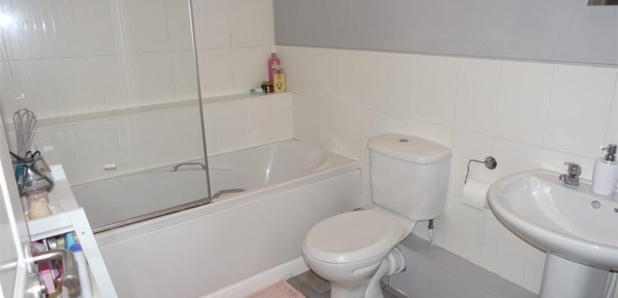 52 Atholl Way, Livingston, EH54 8TH
