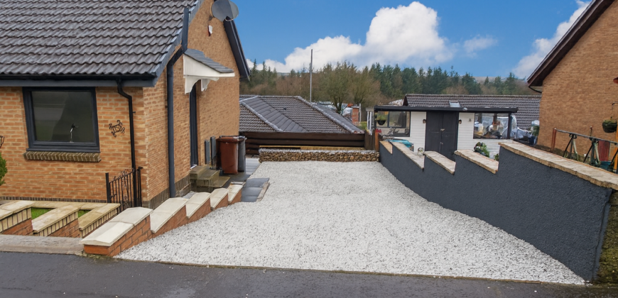 15 Almond Terrace, Harthill, ML7 5PF