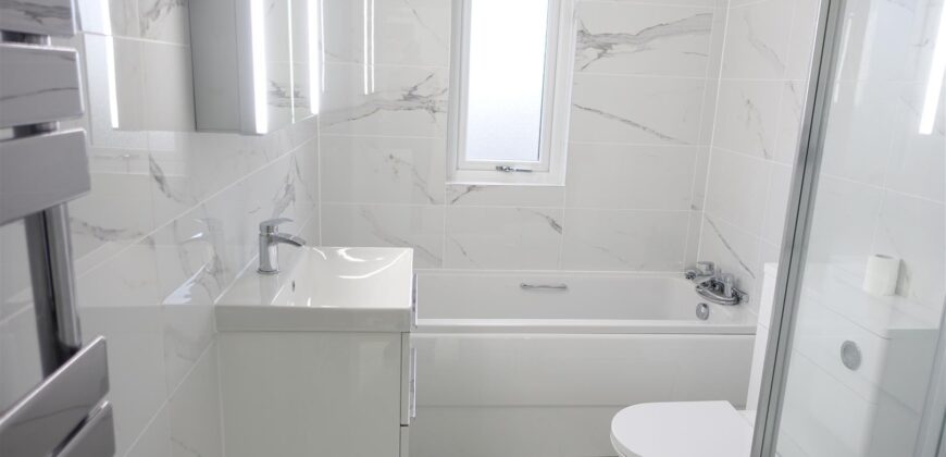 15 Almond Terrace, Harthill, ML7 5PF