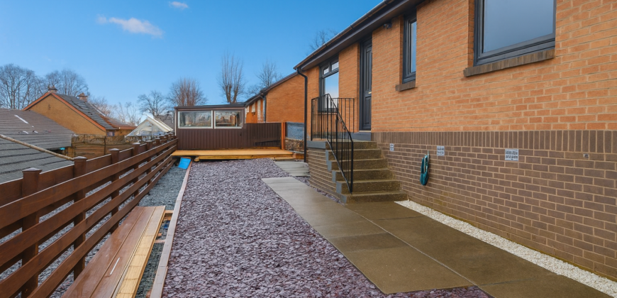 15 Almond Terrace, Harthill, ML7 5PF