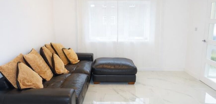 18 South Park, Armadale, EH48 3LF